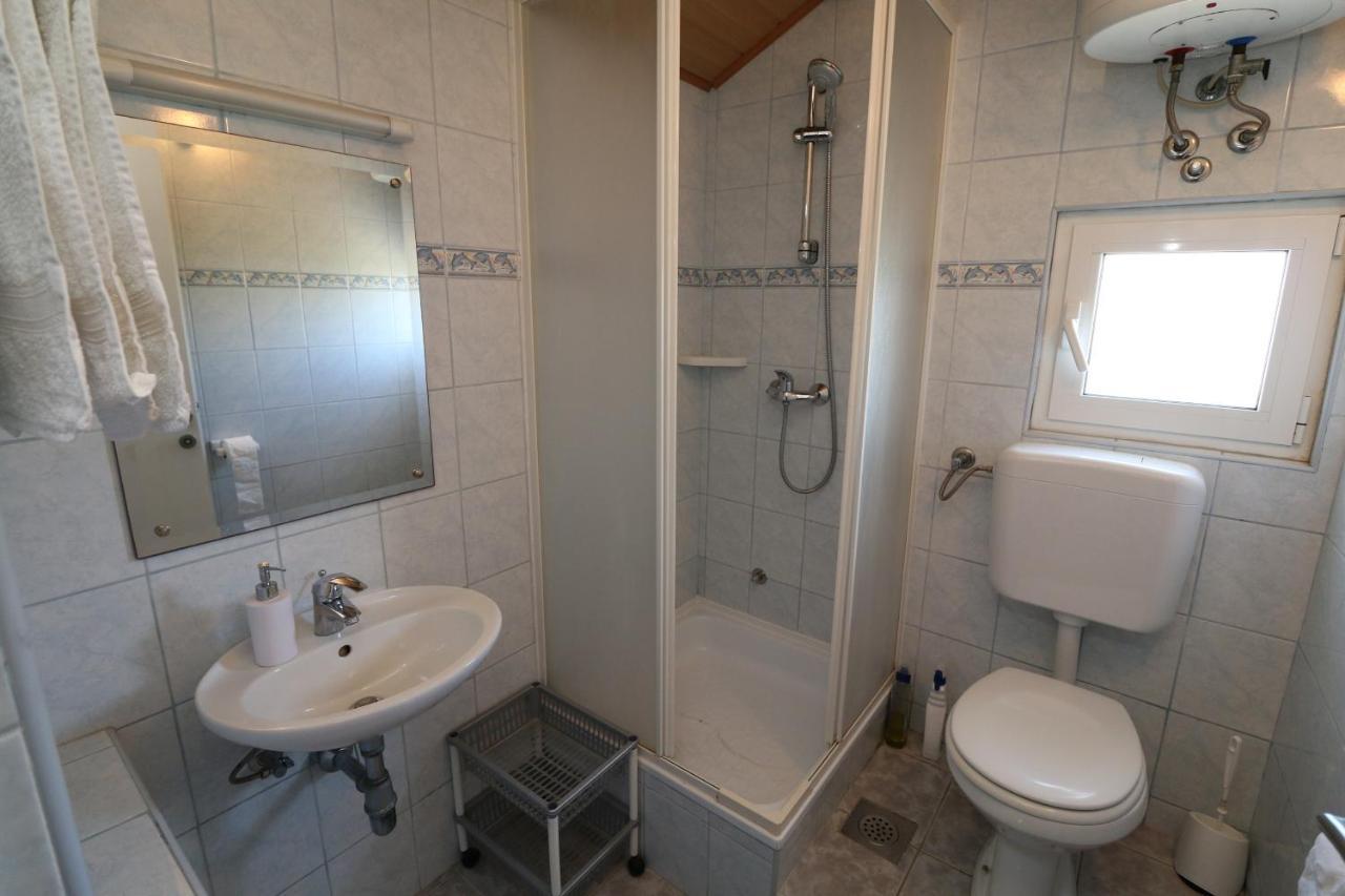 Apartments With A Parking Space Nin, Zadar - 11402 ภายนอก รูปภาพ