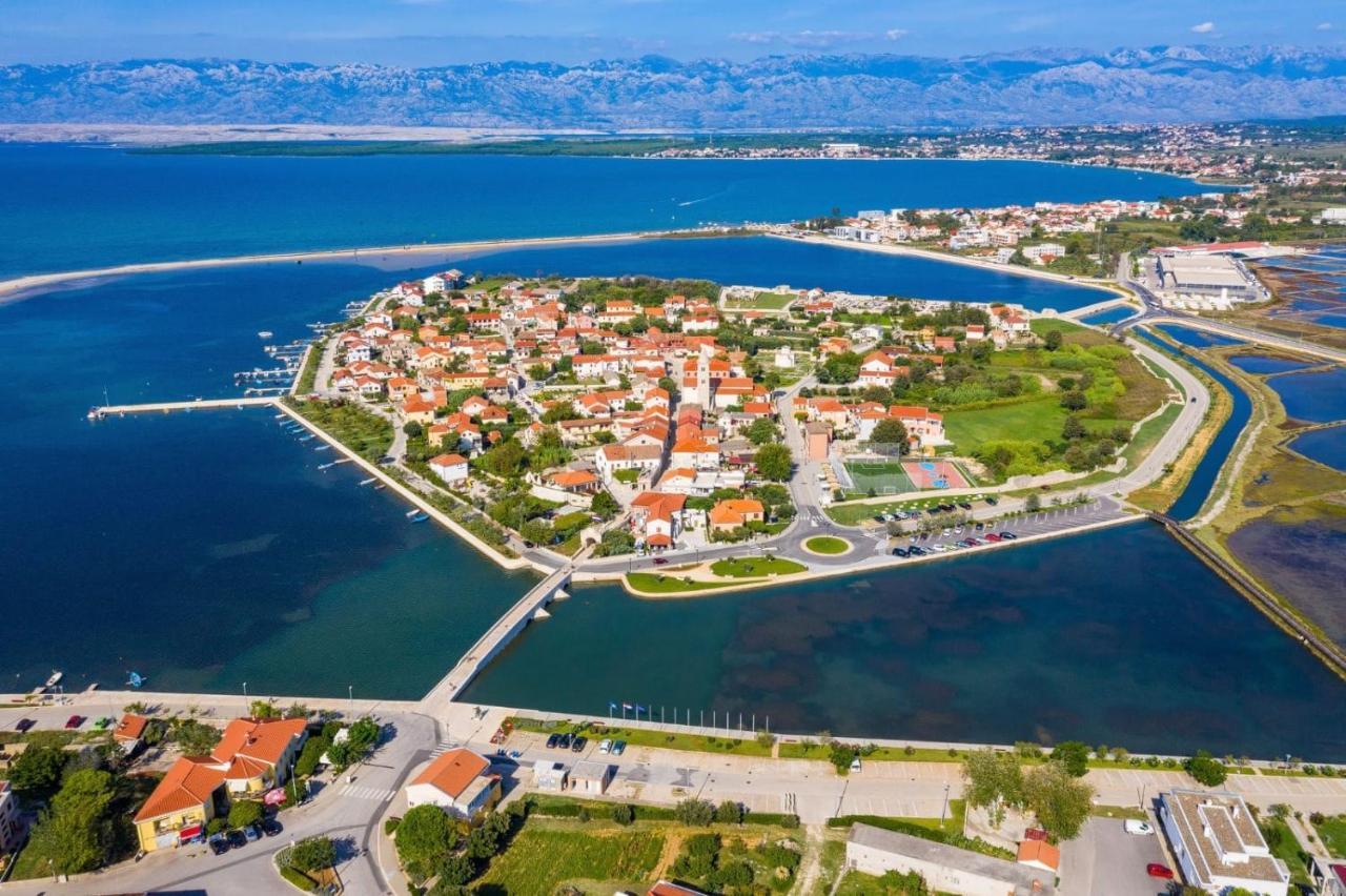 Apartments With A Parking Space Nin, Zadar - 11402 ภายนอก รูปภาพ